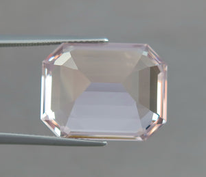 Flawless 20.80 CT Excellent Emerald Cut Natural Peach Pink Morganite.