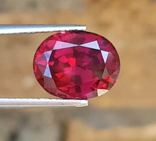 Load image into Gallery viewer, 5.60 CT Natural Rodhalite Garnet From Tanzania.