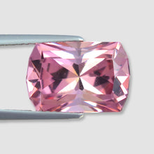 Load image into Gallery viewer, Flawless 6.40 Carats Natural Light Pink Color Excellent Cut Tourmaline Gemstone from Afghanistan.