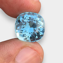 Load image into Gallery viewer, Flawless 8.0 CT Excellent Cushion Cut Natural Blue Aquamarine Gemstone from Brazil.