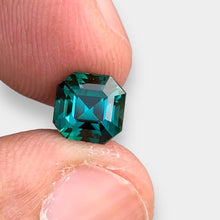 Load image into Gallery viewer, Flawless 2.18 CT Excellent Asscher Cut Natural Teal Blue Tourmaline Gemstone from Afghanistan.