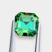 Load image into Gallery viewer, Flawless 3.53 CT Excellent Cut Natural Green Blue Tourmaline Gemstone from Afghanistan.