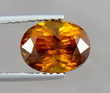 Load image into Gallery viewer, 5.40 Carats World Most Rare Bright Orange Color Change Natural Bastnasite.