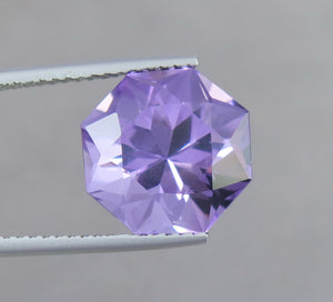 FL 6.90 Carats Excellent Cut Natural Purple Amethyst Gemstone.