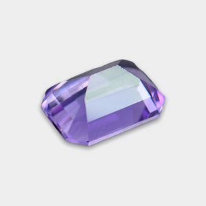 Flawless 6.90 Carats Excellent Emerald Cut Natural Purple Amethyst Gemstone.