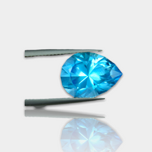Load image into Gallery viewer, Flawless 7.73 CT Excellent Pear Cut Natural Swiss Blue Topaz From Africa.