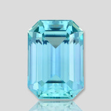 Load image into Gallery viewer, Flawless 14.26 CT Excellent Emerald Cut Natural Blue Aquamarine Gemstone.